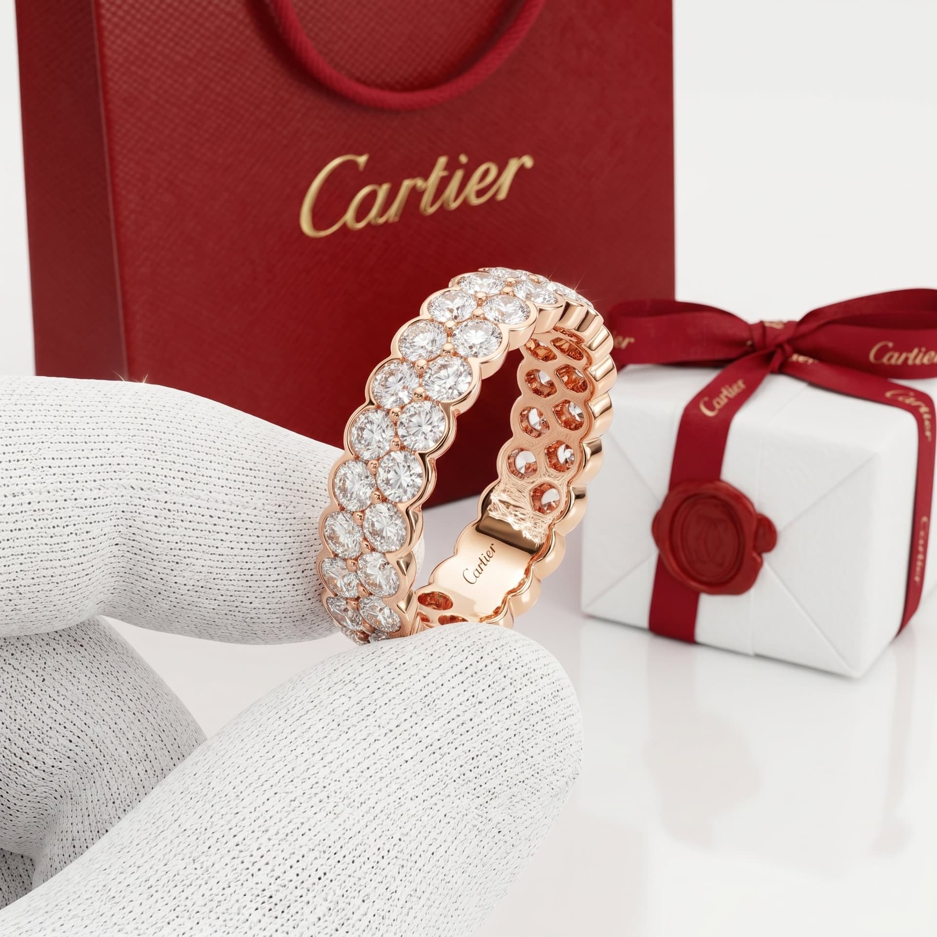 Главные коллекции Cartier: LOVE, Trinity, Panthère, Juste un Clou и другие