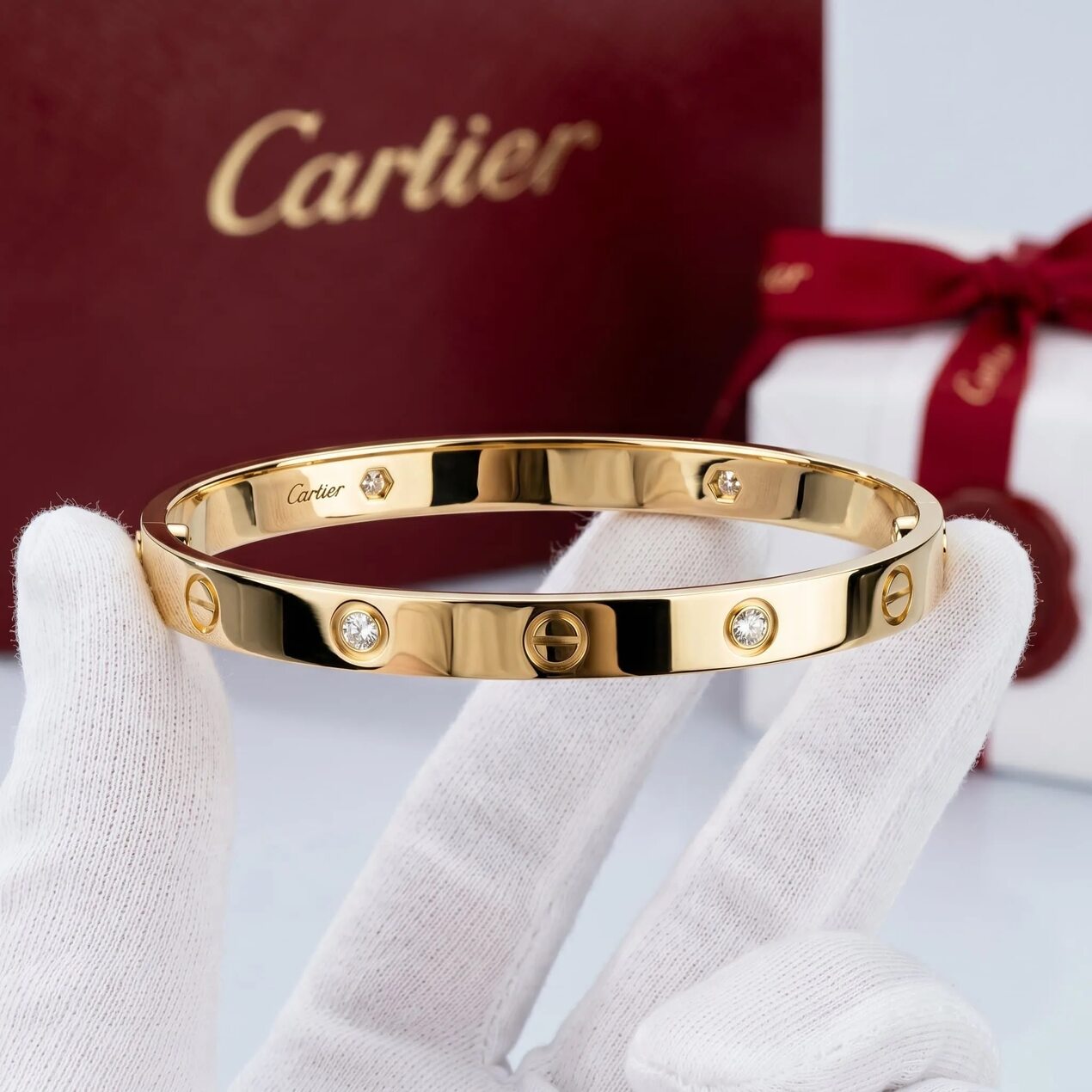 Как выбрать размер Cartier LOVE: инструкция по посадке браслета